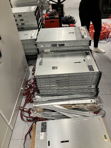Euronodes hosting clients and server management