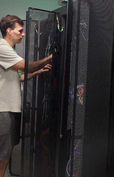 Euronodes managed and unmanaged server options